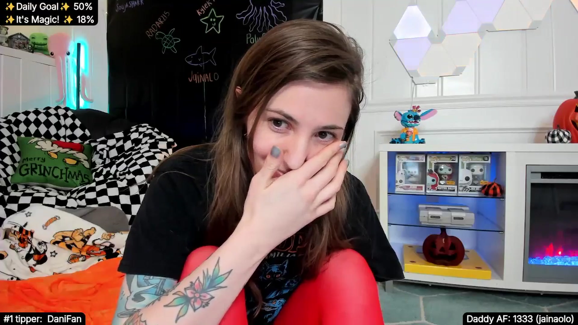 Gallery image thumbnail from TheSharkQueen's myfreecams stream on, 11/29/2025, 10:08 image 20 of 20