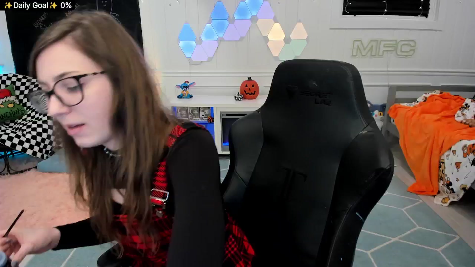 Gallery image thumbnail from TheSharkQueen's myfreecams stream on, 11/30/2025, 05:47 image 2 of 20