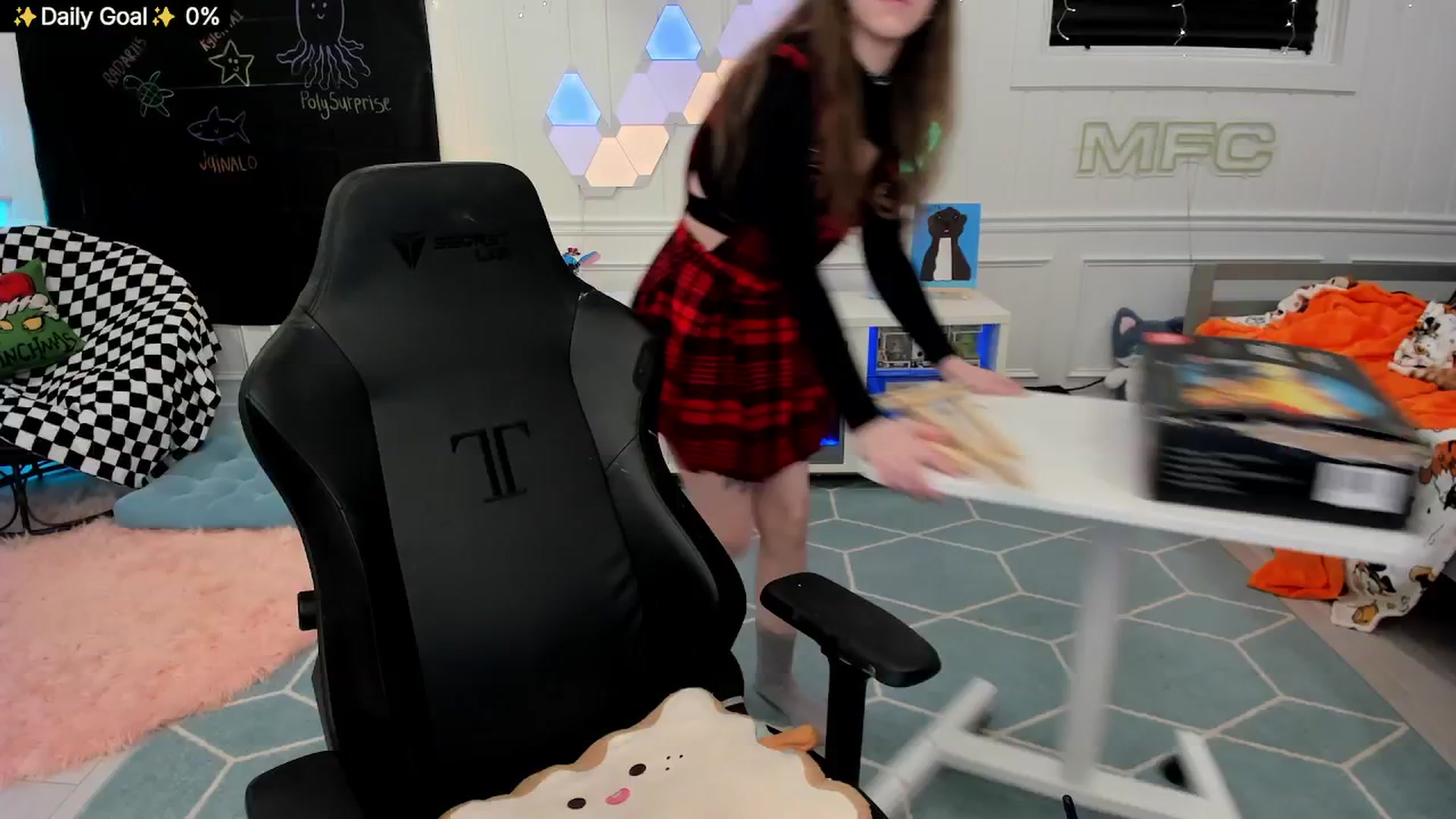 Gallery image thumbnail from TheSharkQueen's myfreecams stream on, 11/30/2025, 05:47 image 3 of 20