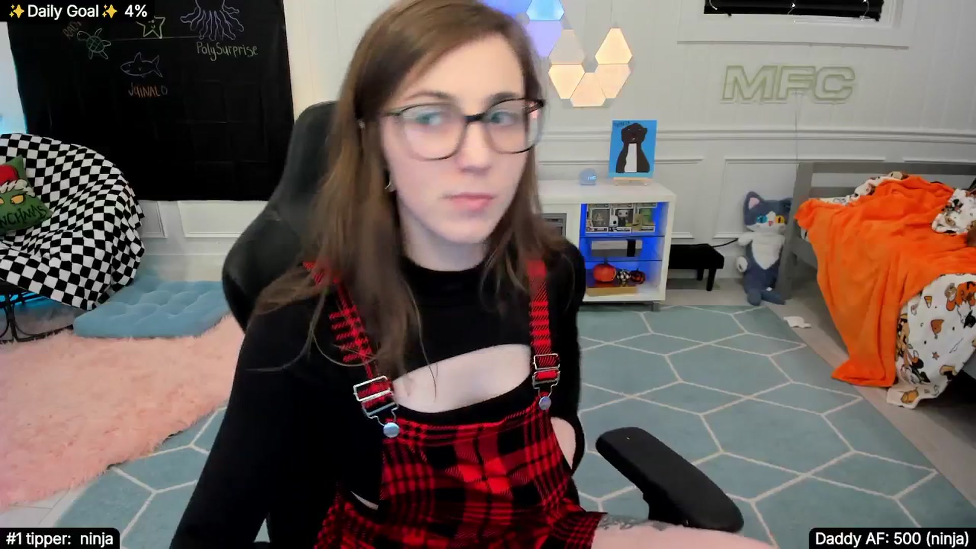 Gallery image thumbnail from TheSharkQueen's myfreecams stream on, 11/30/2025, 05:47 image 11 of 20
