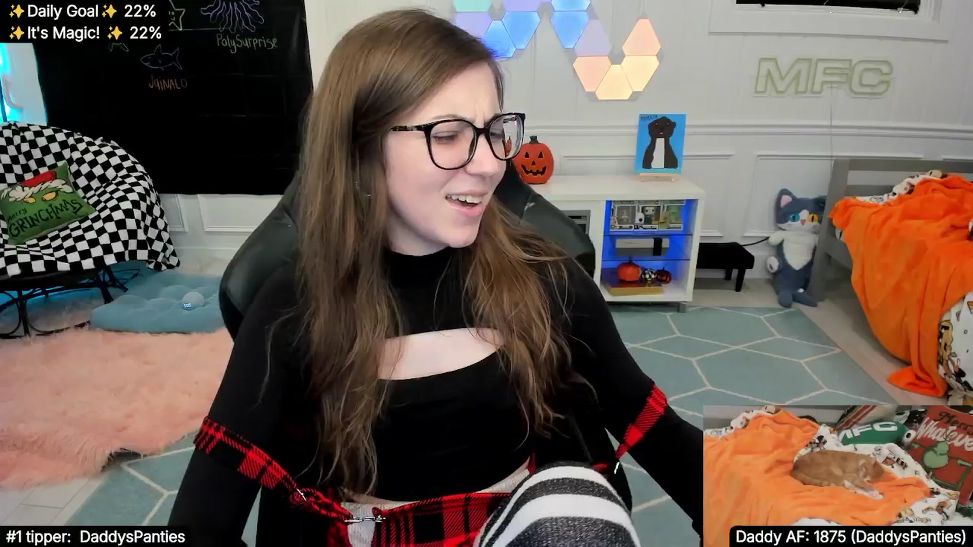 Gallery image thumbnail from TheSharkQueen's myfreecams stream on, 11/30/2025, 10:34 image 17 of 20