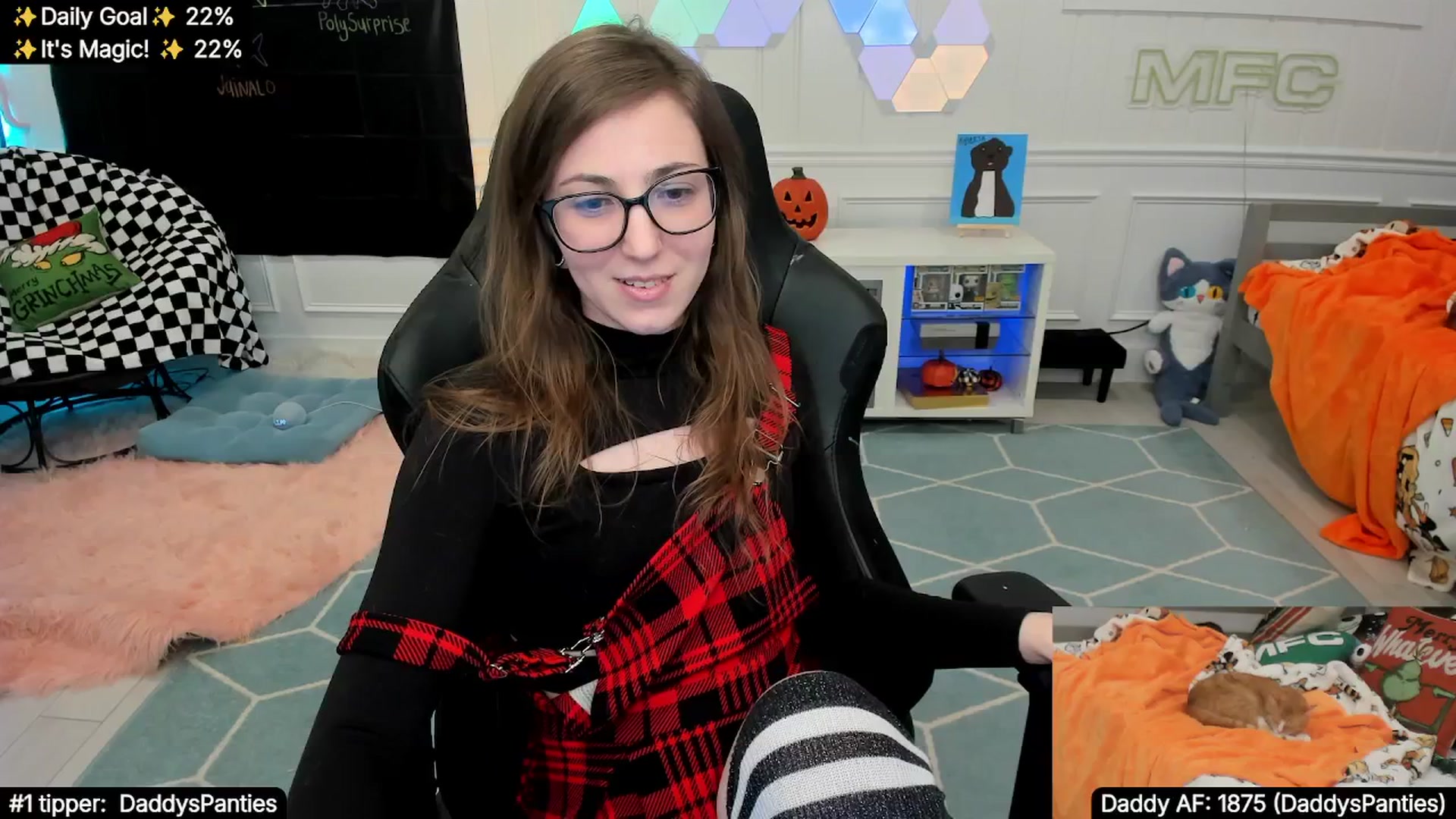 Gallery image thumbnail from TheSharkQueen's myfreecams stream on, 11/30/2025, 10:34 image 15 of 20
