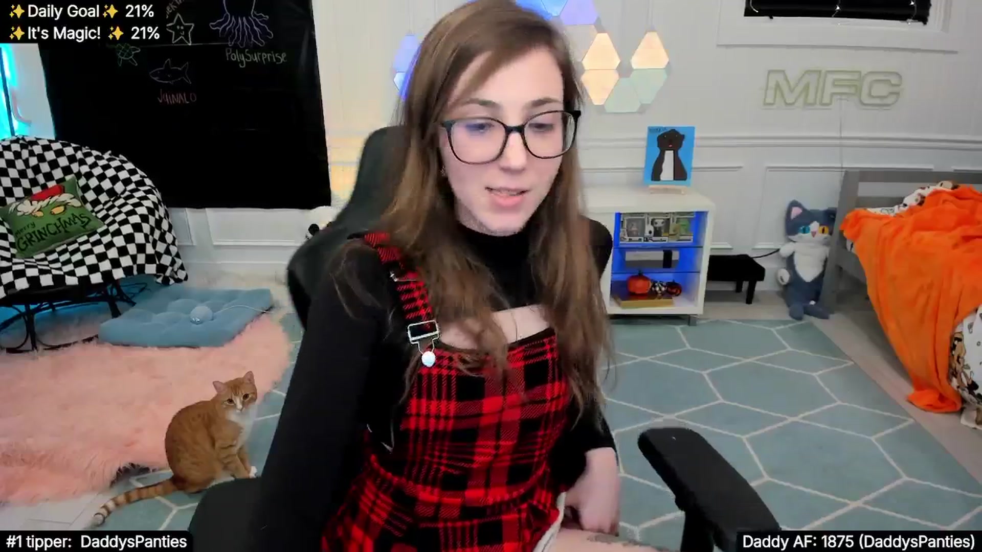 Gallery image thumbnail from TheSharkQueen's myfreecams stream on, 11/30/2025, 10:34 image 9 of 20