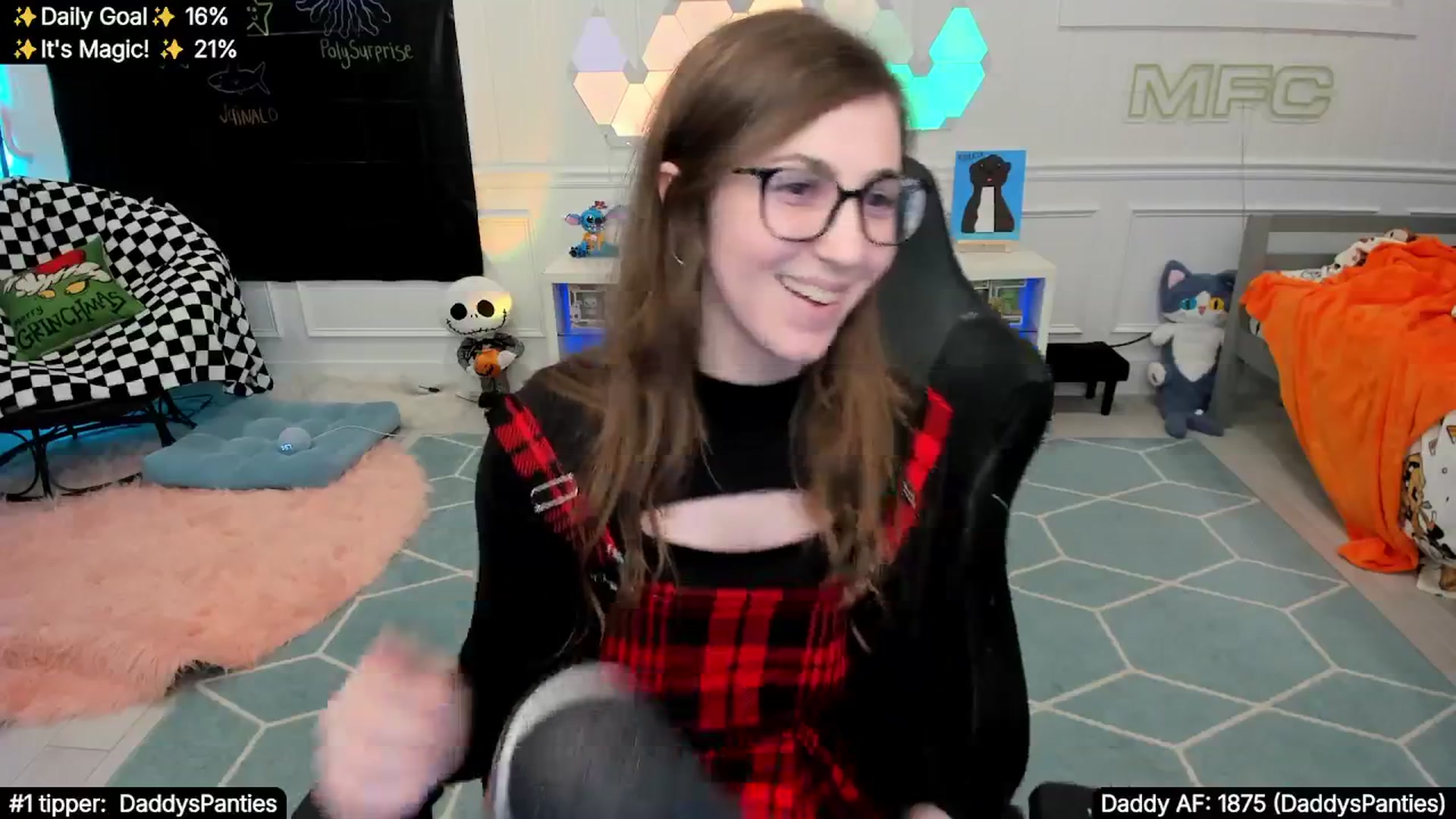 Gallery image thumbnail from TheSharkQueen's myfreecams stream on, 11/30/2025, 10:34 image 6 of 20