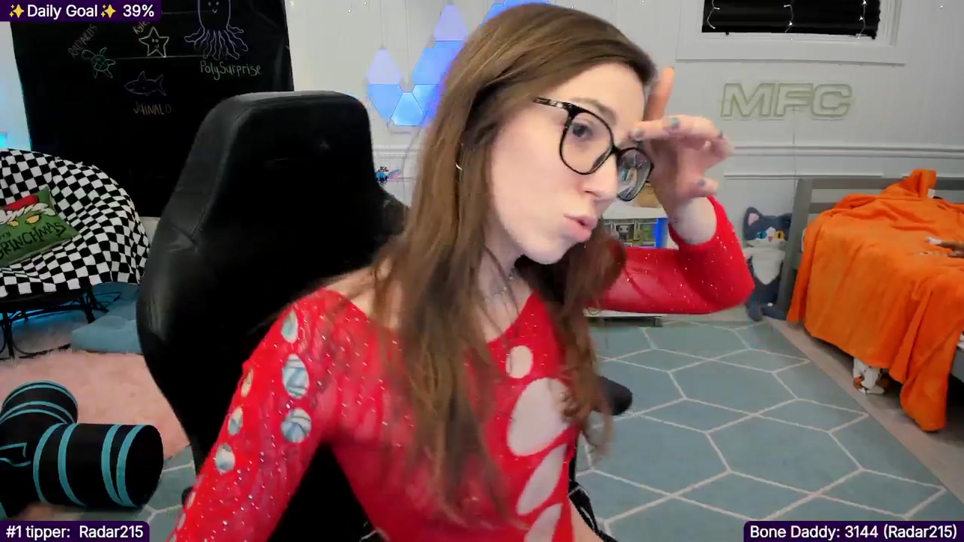 Gallery image thumbnail from TheSharkQueen's myfreecams stream on, 12/01/2025, 09:46 image 13 of 20