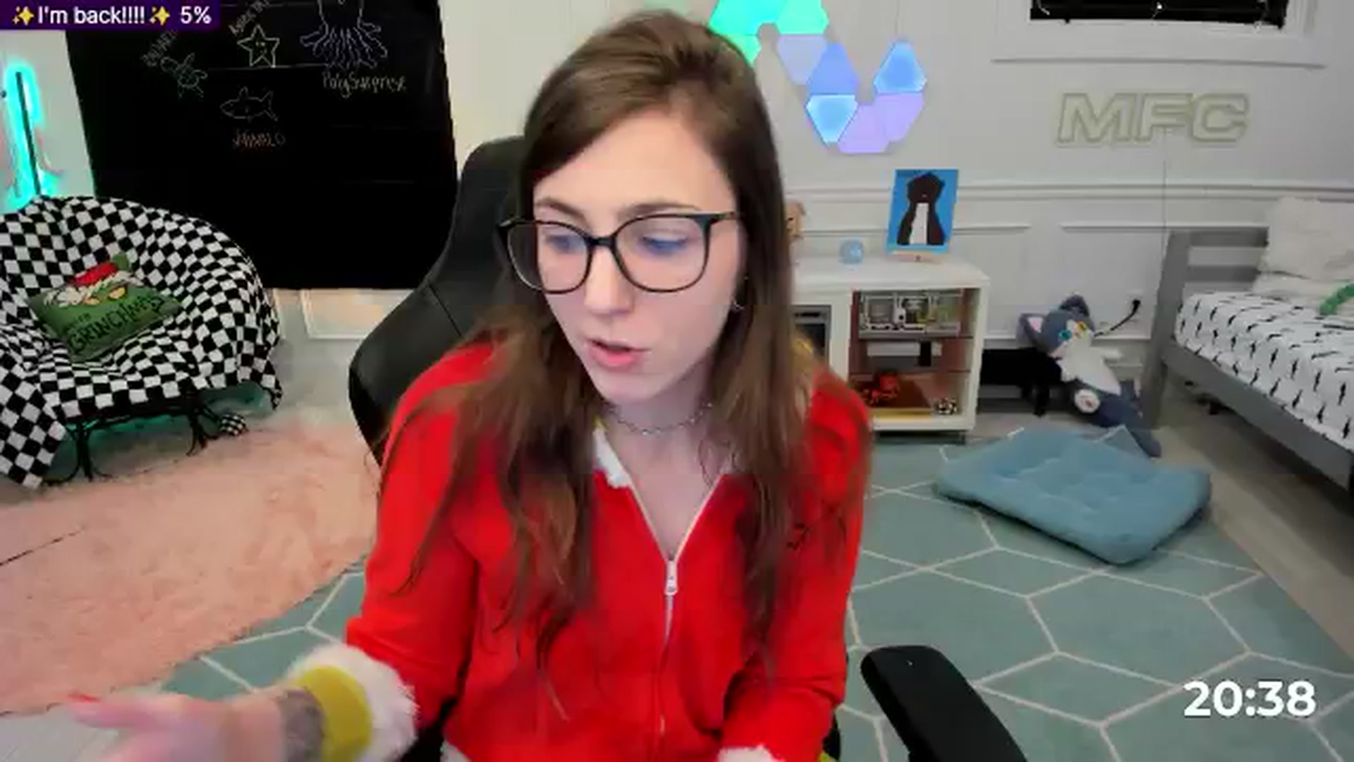 Gallery image thumbnail from TheSharkQueen's myfreecams stream on, 12/19/2025, 07:24 image 4 of 20