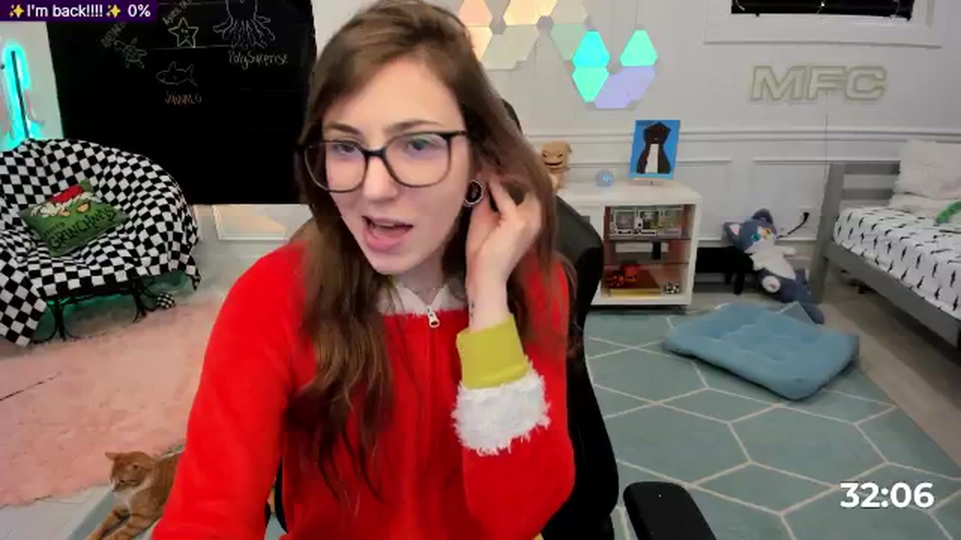 Gallery image thumbnail from TheSharkQueen's myfreecams stream on, 12/19/2025, 07:24 image 3 of 20
