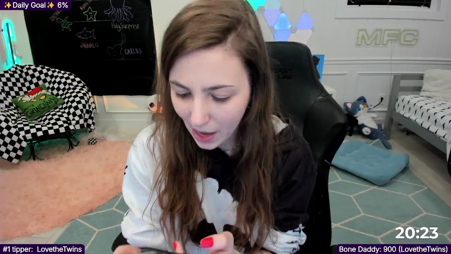 Gallery image thumbnail from TheSharkQueen's myfreecams stream on, 12/20/2025, 03:55 image 10 of 20