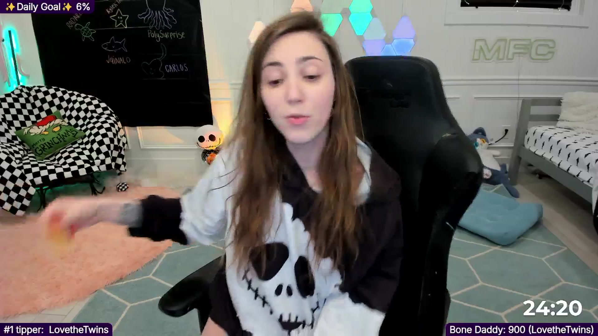 Gallery image thumbnail from TheSharkQueen's myfreecams stream on, 12/20/2025, 03:55 image 9 of 20