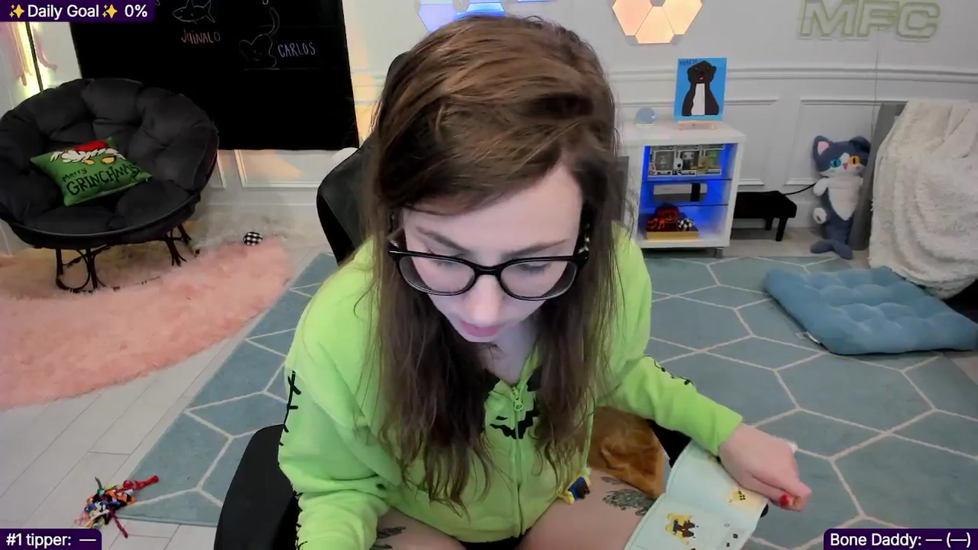 Gallery image thumbnail from TheSharkQueen's myfreecams stream on, 12/31/2025, 03:39 image 5 of 20