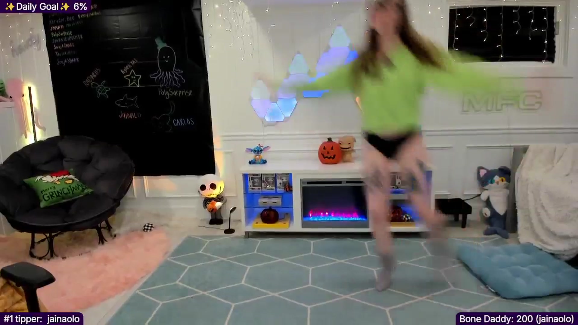 Gallery image thumbnail from TheSharkQueen's myfreecams stream on, 12/31/2025, 03:39 image 13 of 20