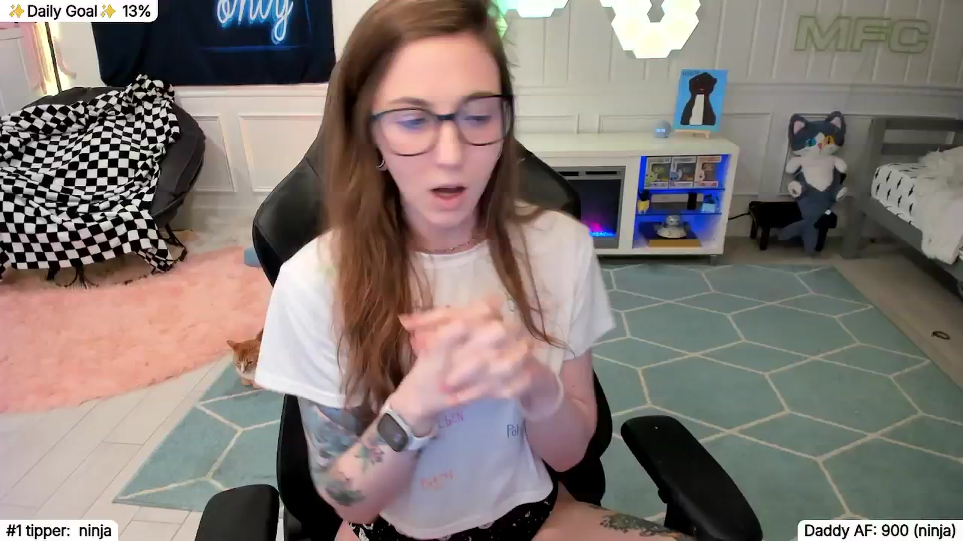 Gallery image thumbnail from TheSharkQueen's myfreecams stream on, 01/06/2026, 05:26 image 20 of 20