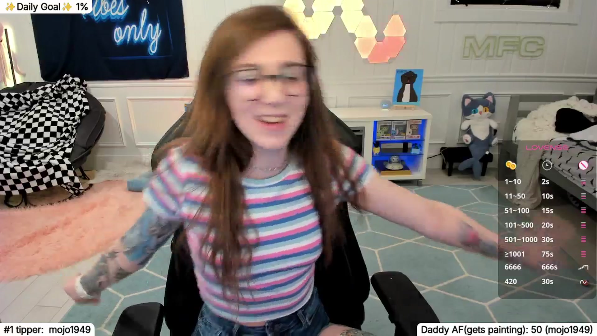 Gallery image thumbnail from TheSharkQueen's myfreecams stream on, 01/08/2026, 03:46 image 6 of 20