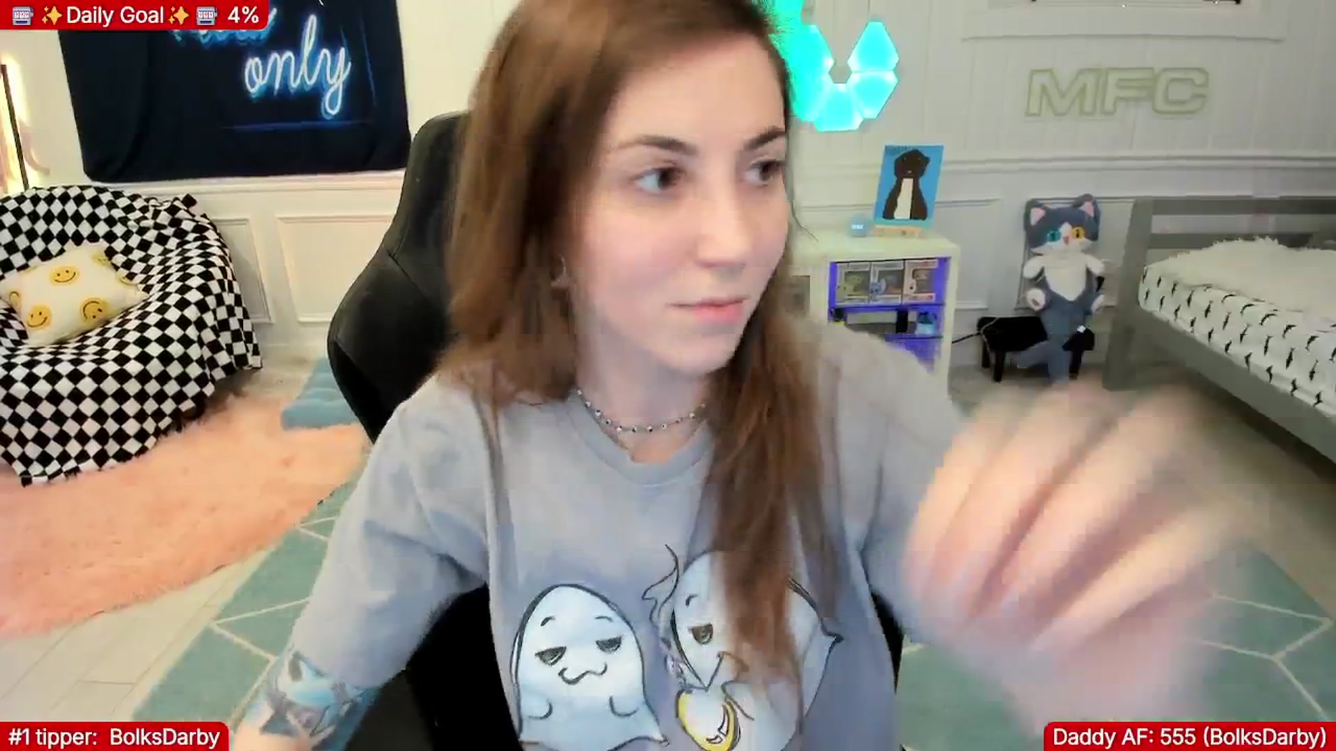 Gallery image thumbnail from TheSharkQueen's myfreecams stream on, 01/16/2026, 04:17 image 5 of 20