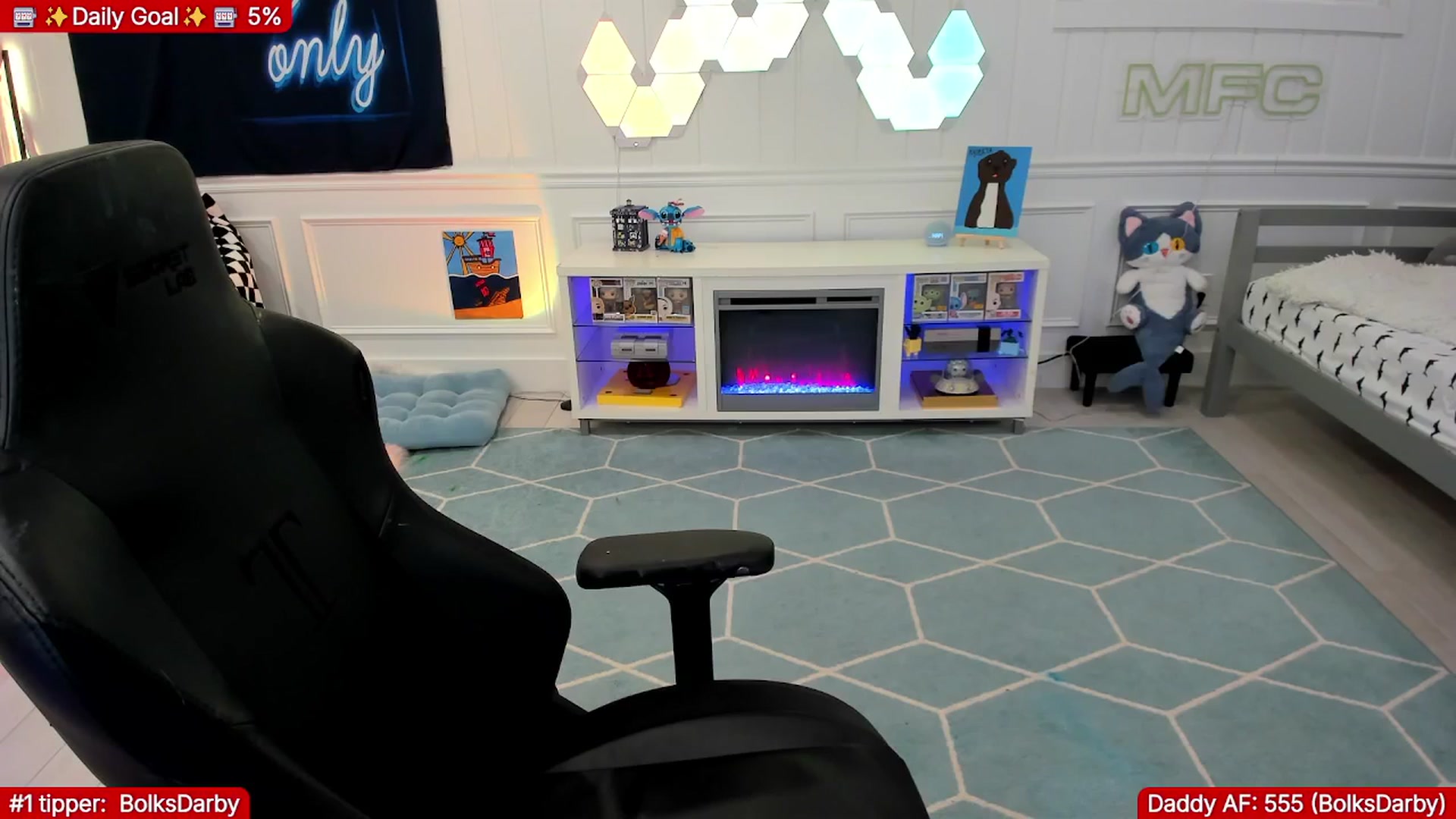 Gallery image thumbnail from TheSharkQueen's myfreecams stream on, 01/16/2026, 04:17 image 8 of 20