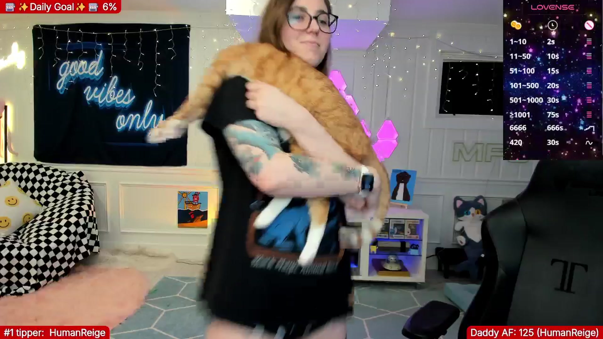 Gallery image thumbnail from TheSharkQueen's myfreecams stream on, 01/17/2026, 08:36 image 17 of 20