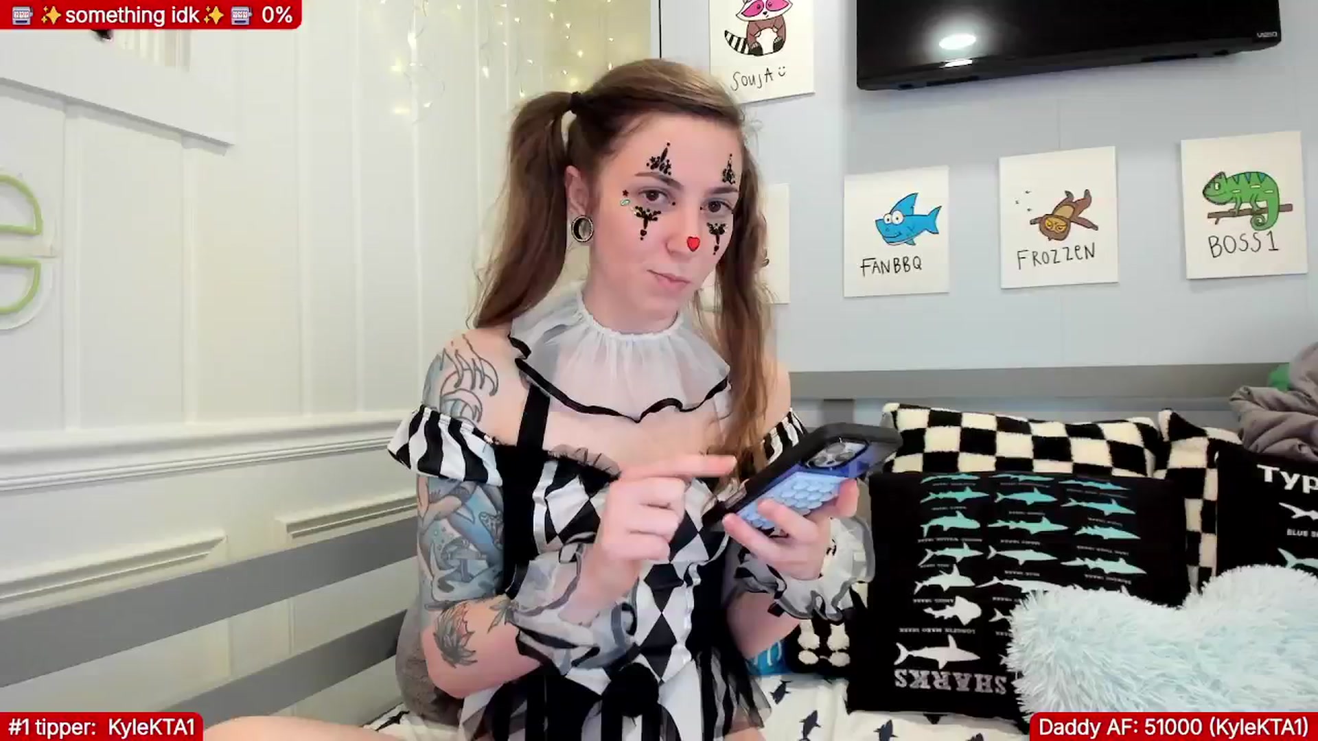 Gallery image thumbnail from TheSharkQueen's myfreecams stream on, 01/22/2026, 07:27 image 11 of 20