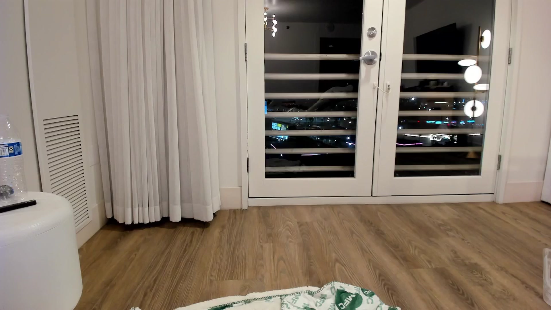 Gallery image thumbnail from TheSharkQueen's myfreecams stream on, 01/24/2026, 04:37 image 7 of 20