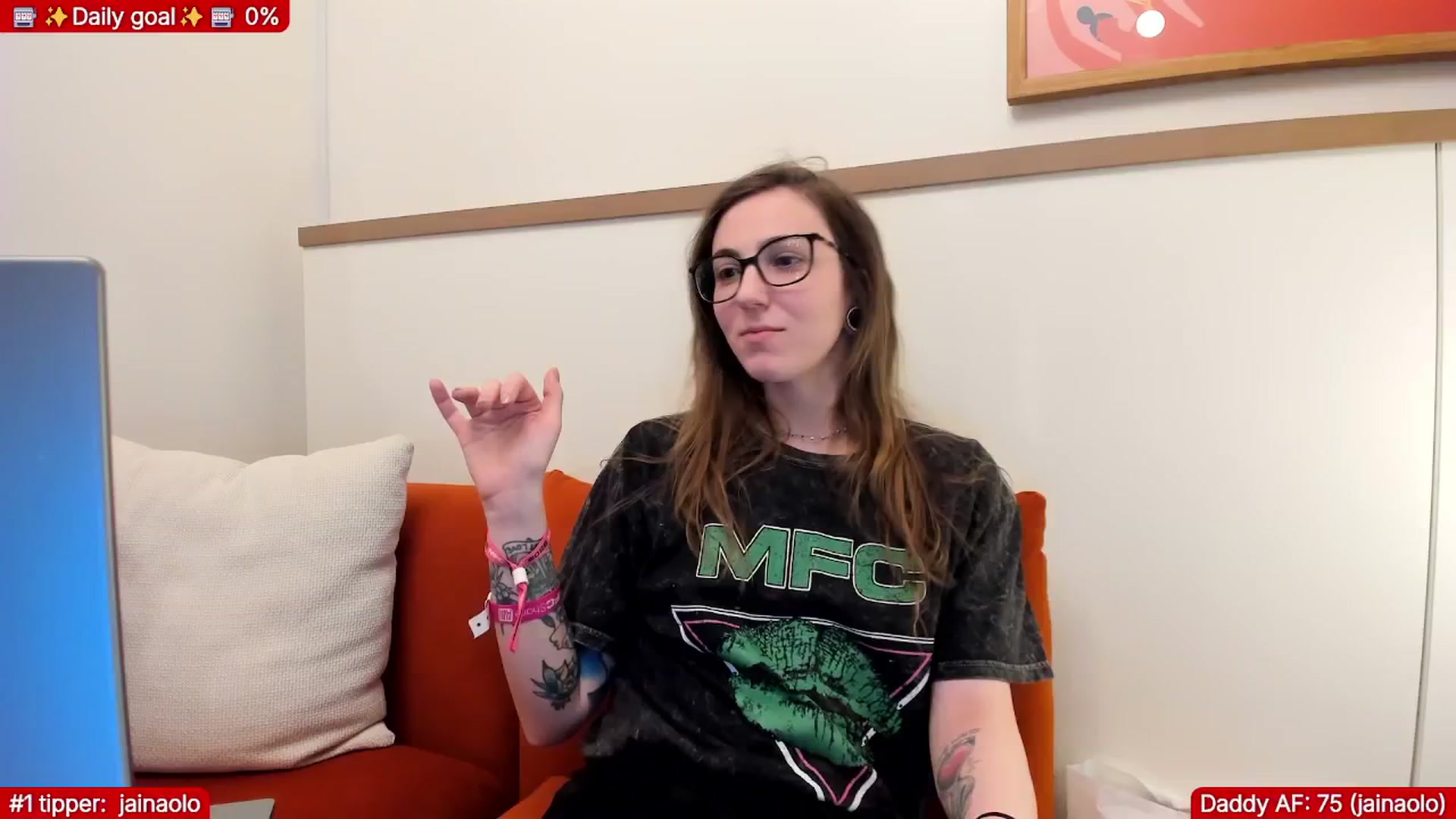 Gallery image thumbnail from TheSharkQueen's myfreecams stream on, 01/25/2026, 03:34 image 6 of 20