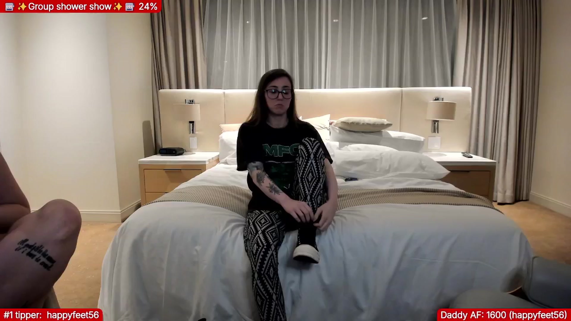 Gallery image thumbnail from TheSharkQueen's myfreecams stream on, 01/28/2026, 08:27 image 17 of 20