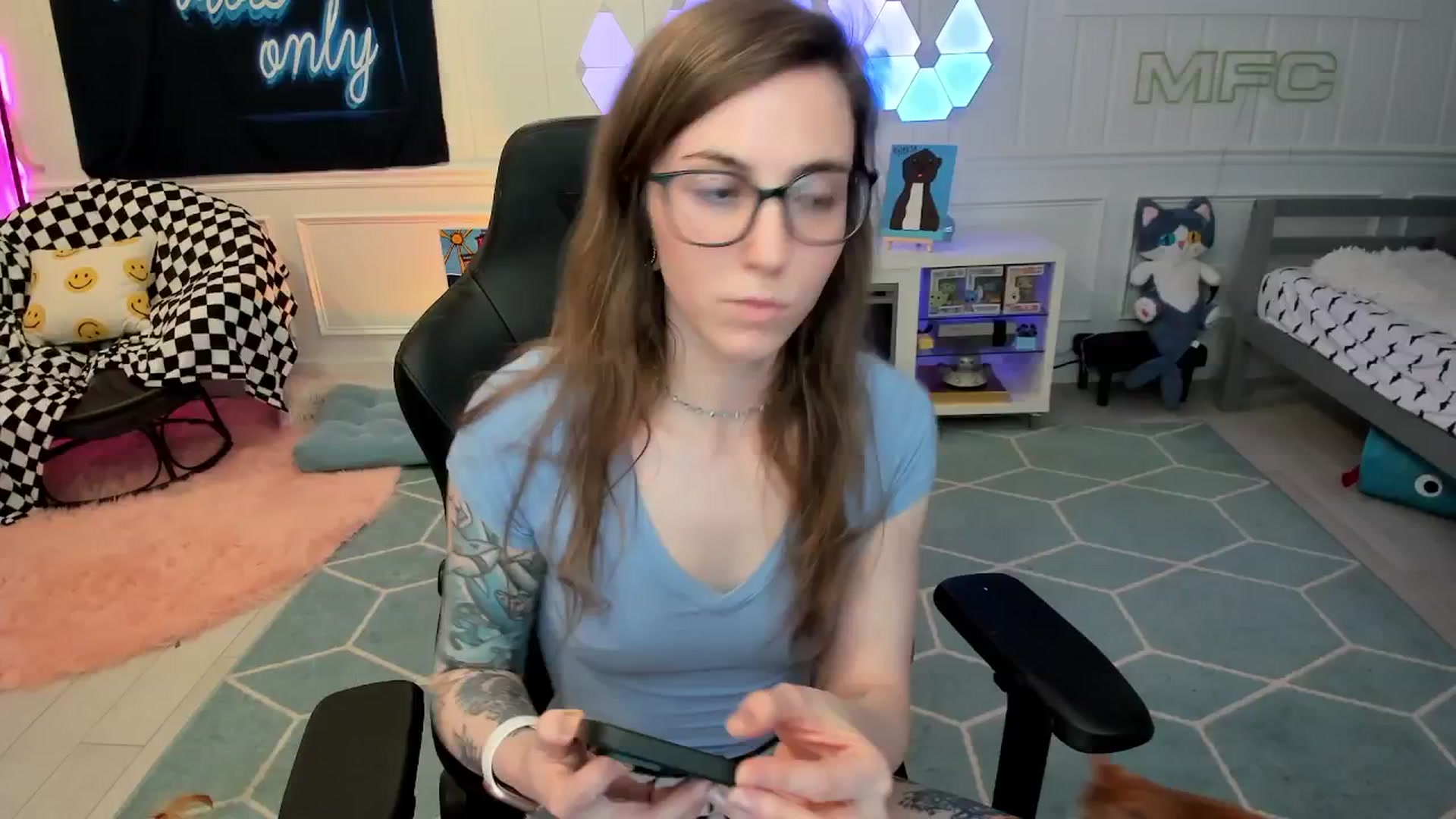 Gallery image thumbnail from TheSharkQueen's myfreecams stream on, 02/03/2026, 06:10 image 19 of 20