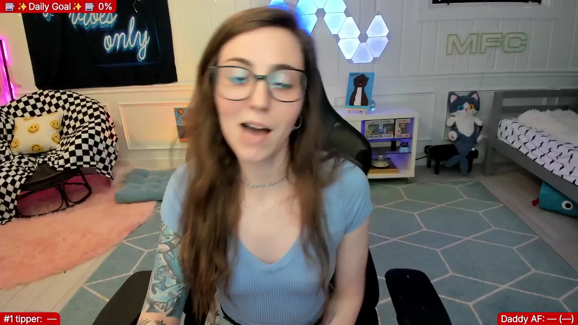 Gallery image thumbnail from TheSharkQueen's myfreecams stream on, 02/03/2026, 06:10 image 6 of 20
