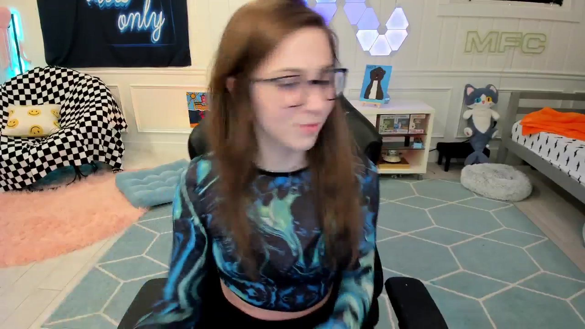 Gallery image thumbnail from TheSharkQueen's myfreecams stream on, 02/12/2026, 04:24 image 8 of 20