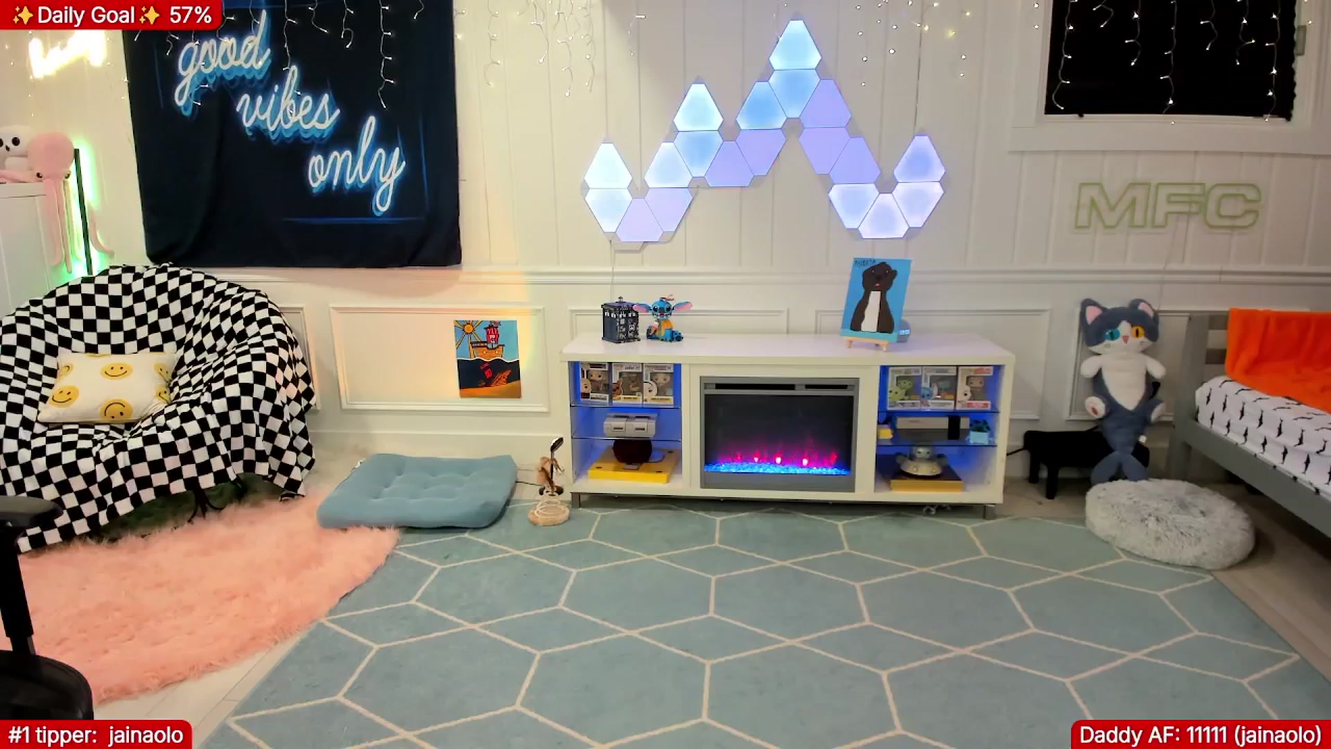 Gallery image thumbnail from TheSharkQueen's myfreecams stream on, 02/14/2026, 06:36 image 11 of 20