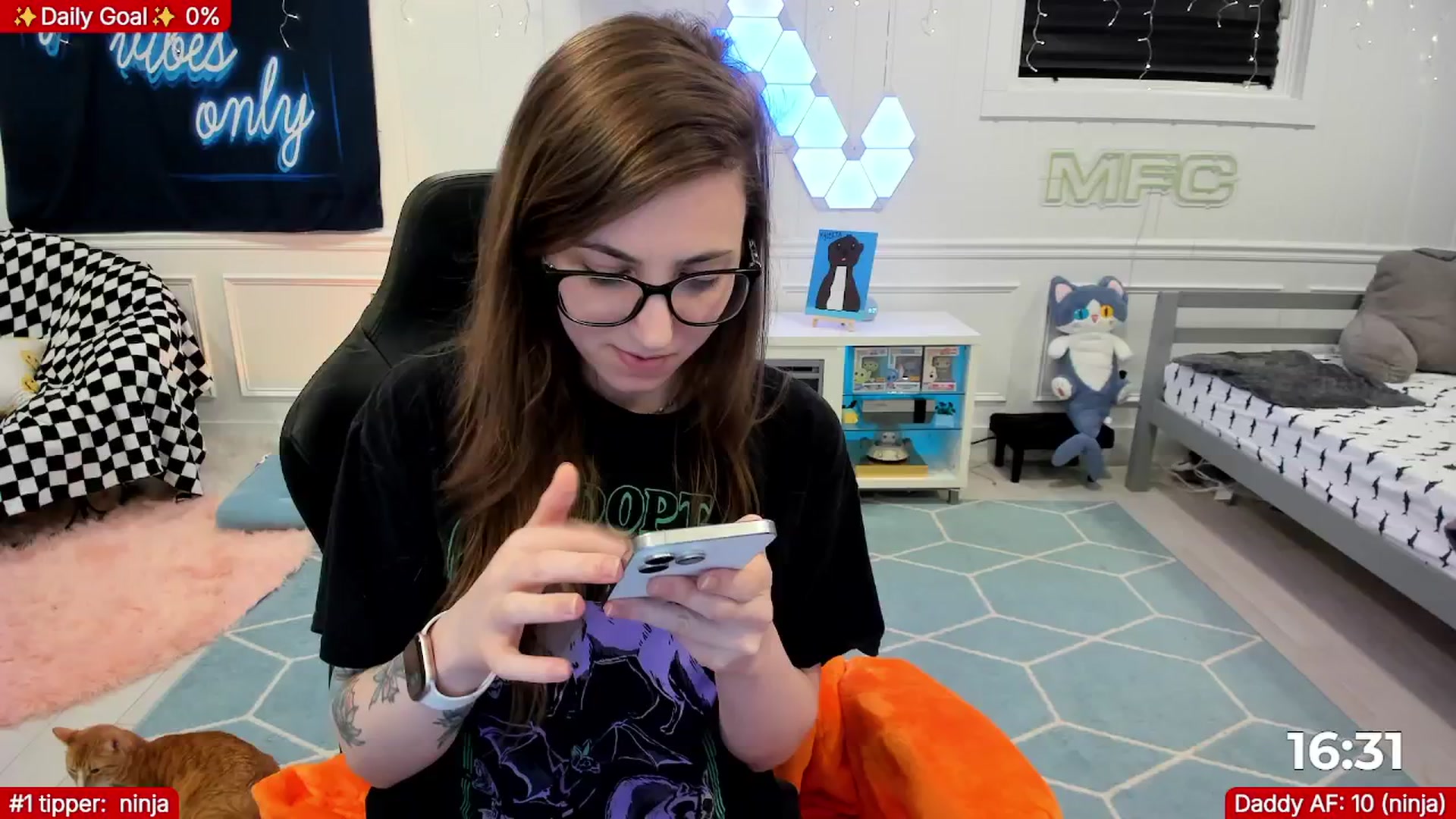 Gallery image thumbnail from TheSharkQueen's myfreecams stream on, 02/18/2026, 02:04 image 5 of 20