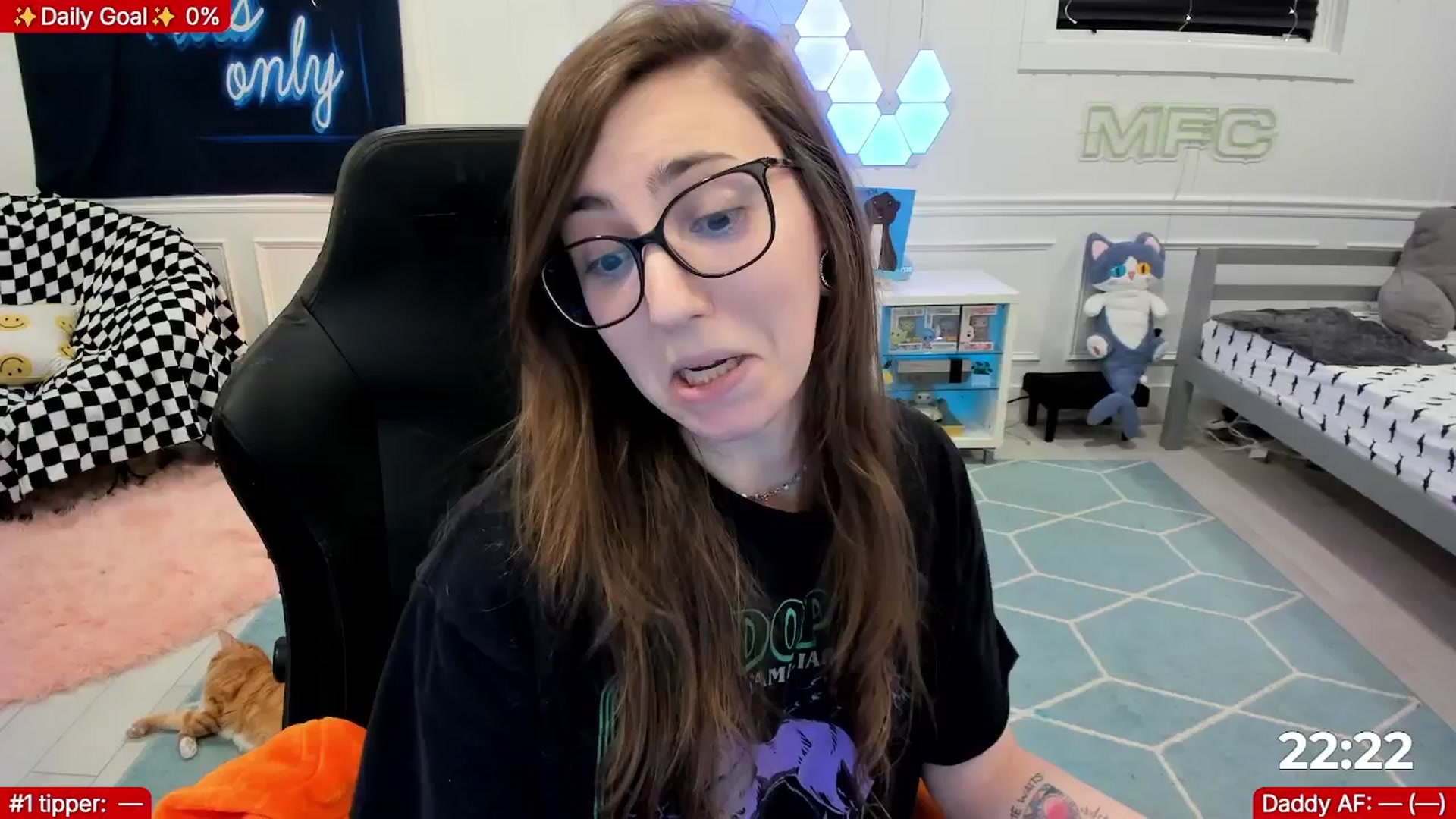Gallery image thumbnail from TheSharkQueen's myfreecams stream on, 02/18/2026, 02:04 image 1 of 20