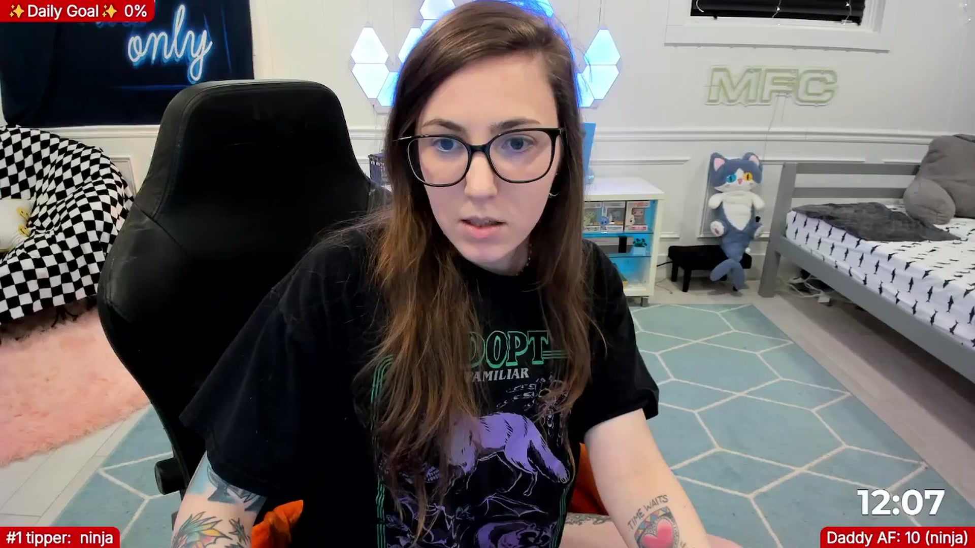 Gallery image thumbnail from TheSharkQueen's myfreecams stream on, 02/18/2026, 02:04 image 8 of 20