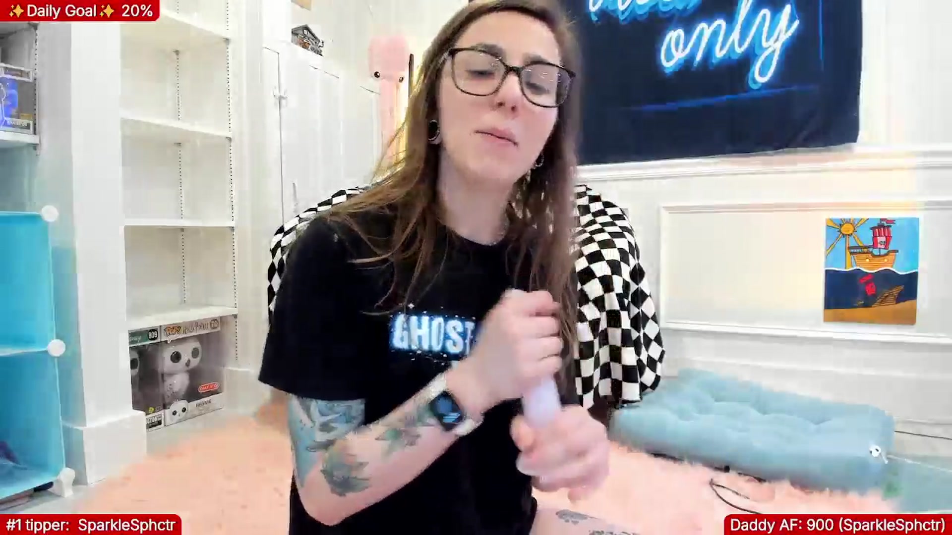 Gallery image thumbnail from TheSharkQueen's myfreecams stream on, 02/19/2026, 06:39 image 11 of 20