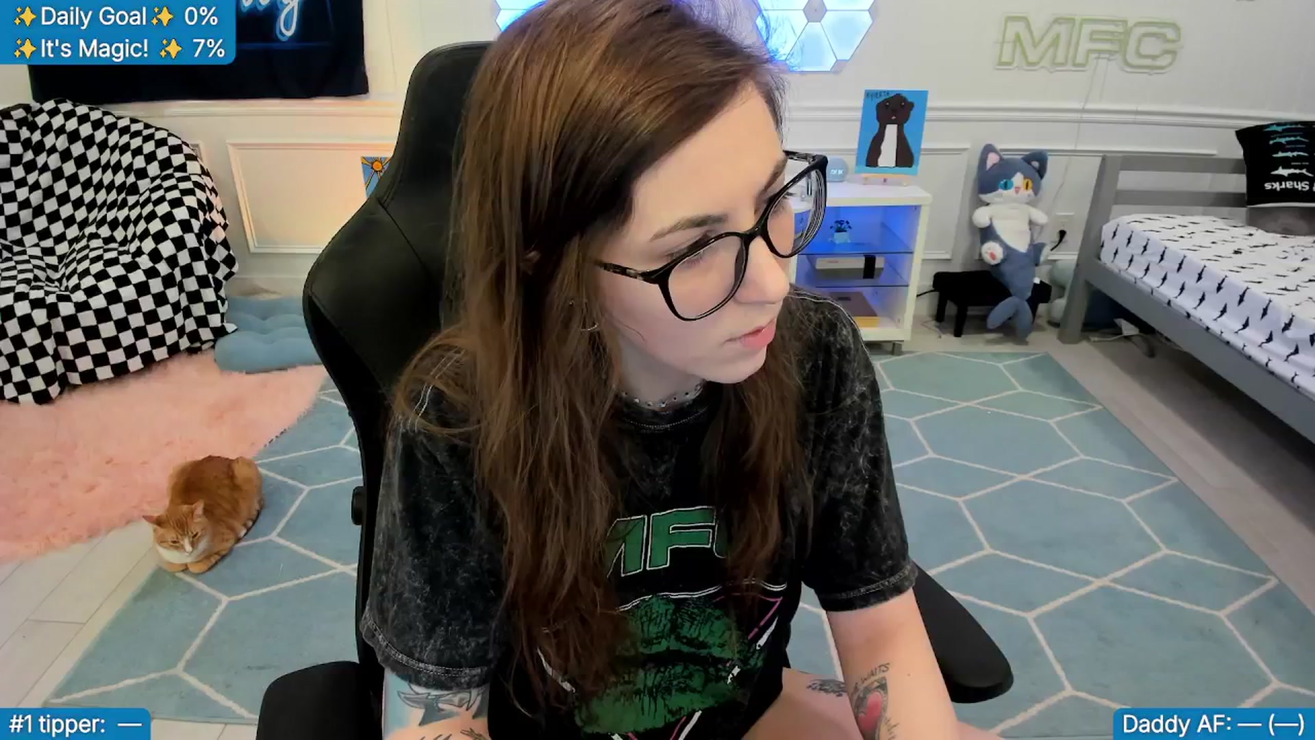 Gallery image thumbnail from TheSharkQueen's myfreecams stream on, 02/27/2026, 06:18 image 15 of 20