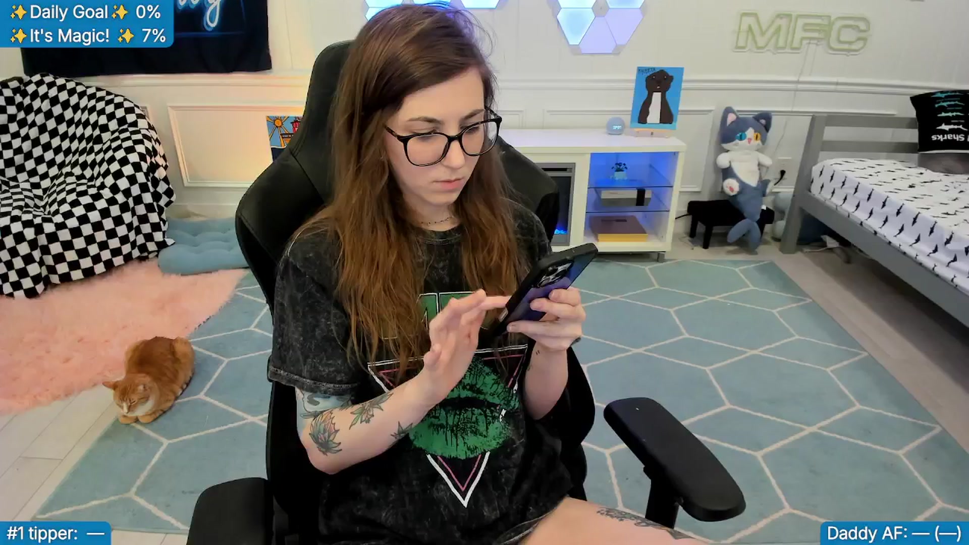 Gallery image thumbnail from TheSharkQueen's myfreecams stream on, 02/27/2026, 06:18 image 16 of 20
