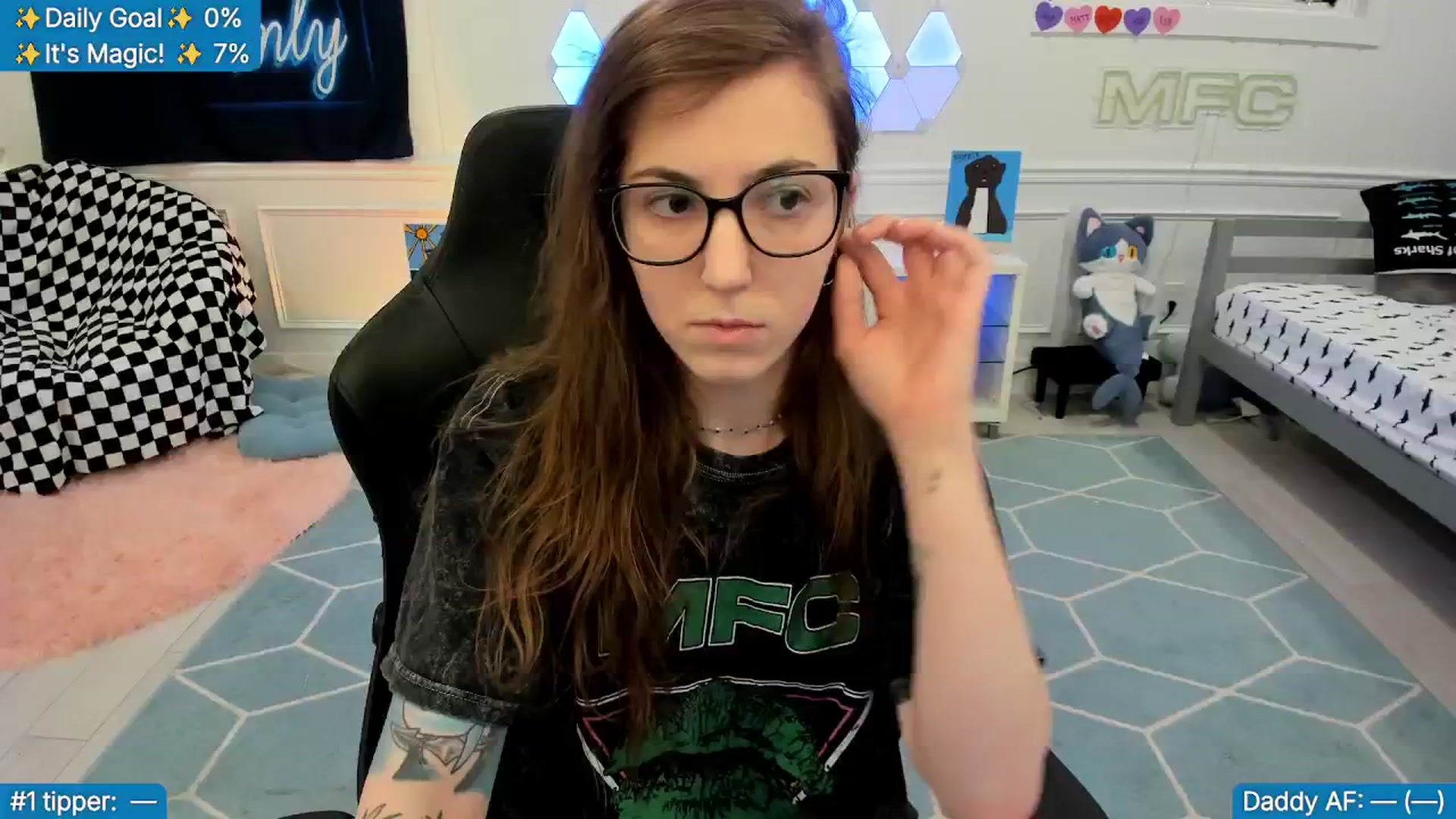 Gallery image thumbnail from TheSharkQueen's myfreecams stream on, 02/27/2026, 06:18 image 5 of 20