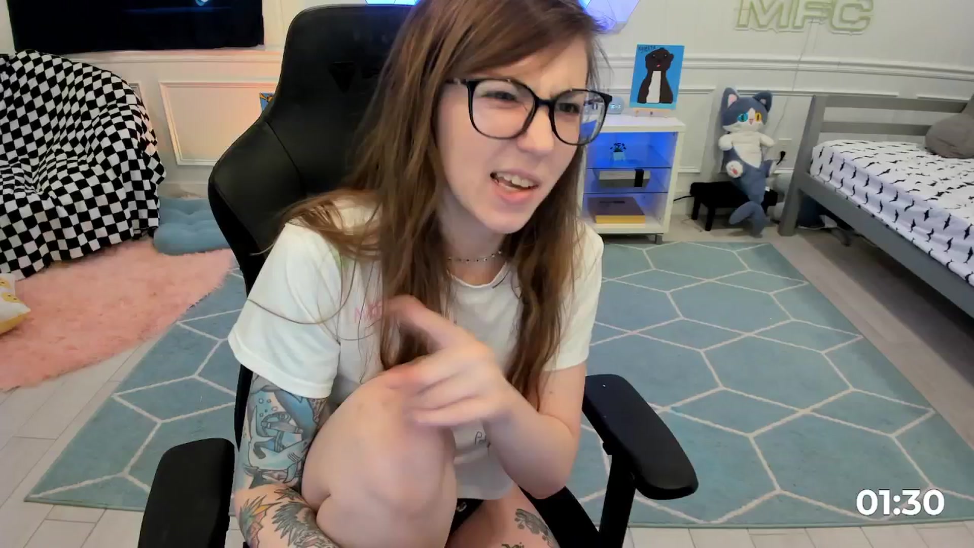 Gallery image thumbnail from TheSharkQueen's myfreecams stream on, 02/28/2026, 05:55 image 2 of 20