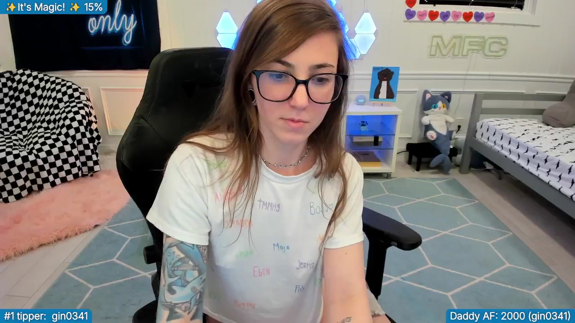 Gallery image thumbnail from TheSharkQueen's myfreecams stream on, 02/28/2026, 09:29 image 18 of 20