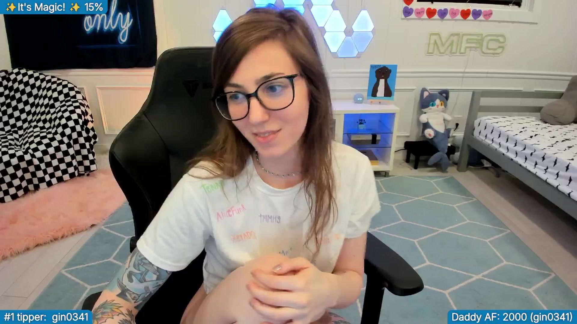 Gallery image thumbnail from TheSharkQueen's myfreecams stream on, 02/28/2026, 09:29 image 17 of 20
