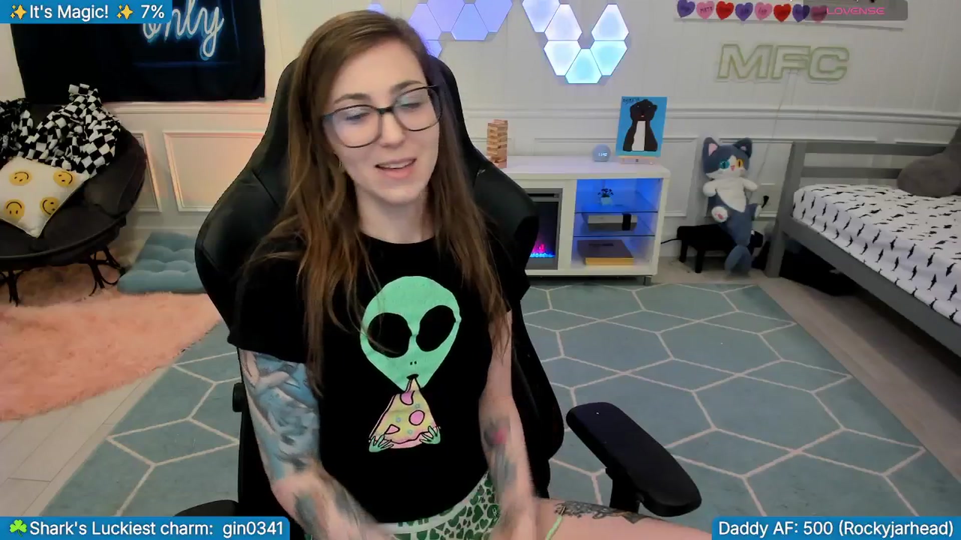 Gallery image thumbnail from TheSharkQueen's myfreecams stream on, 03/04/2026, 06:08 image 7 of 20