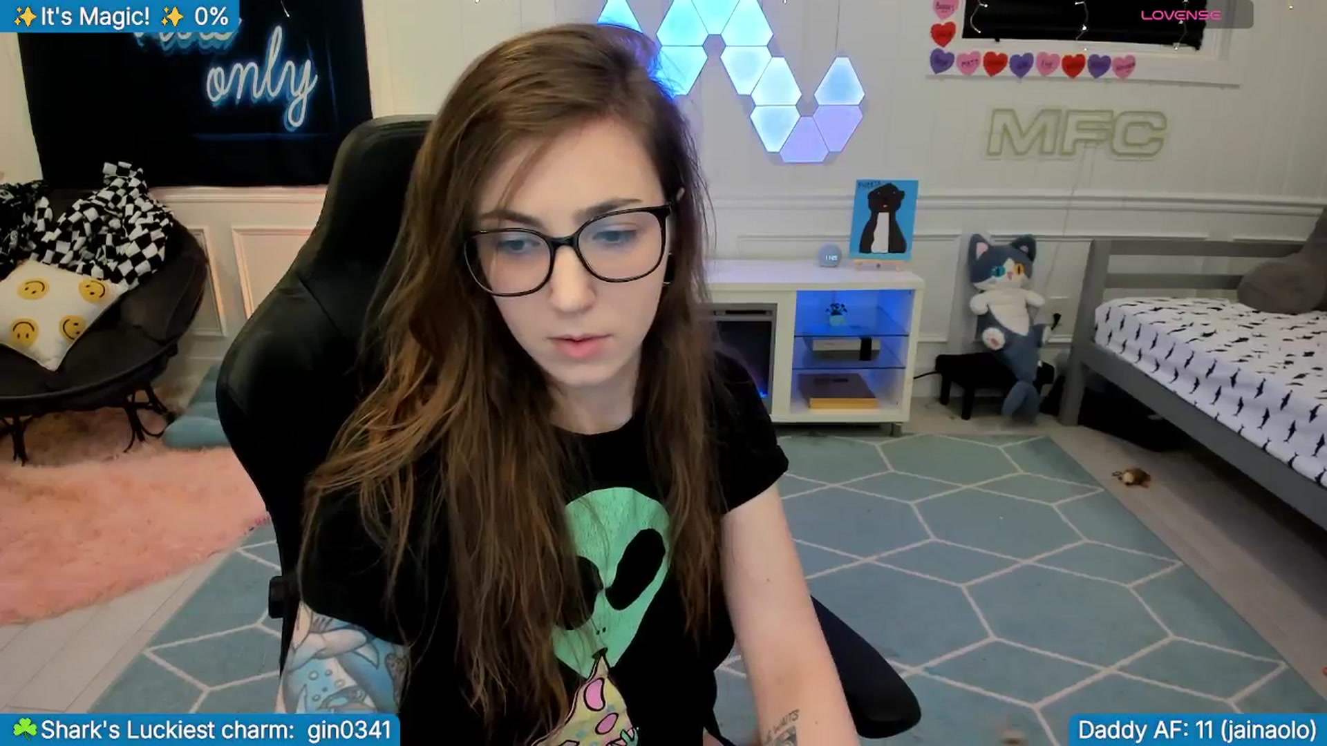 Gallery image thumbnail from TheSharkQueen's myfreecams stream on, 03/04/2026, 06:08 image 4 of 20