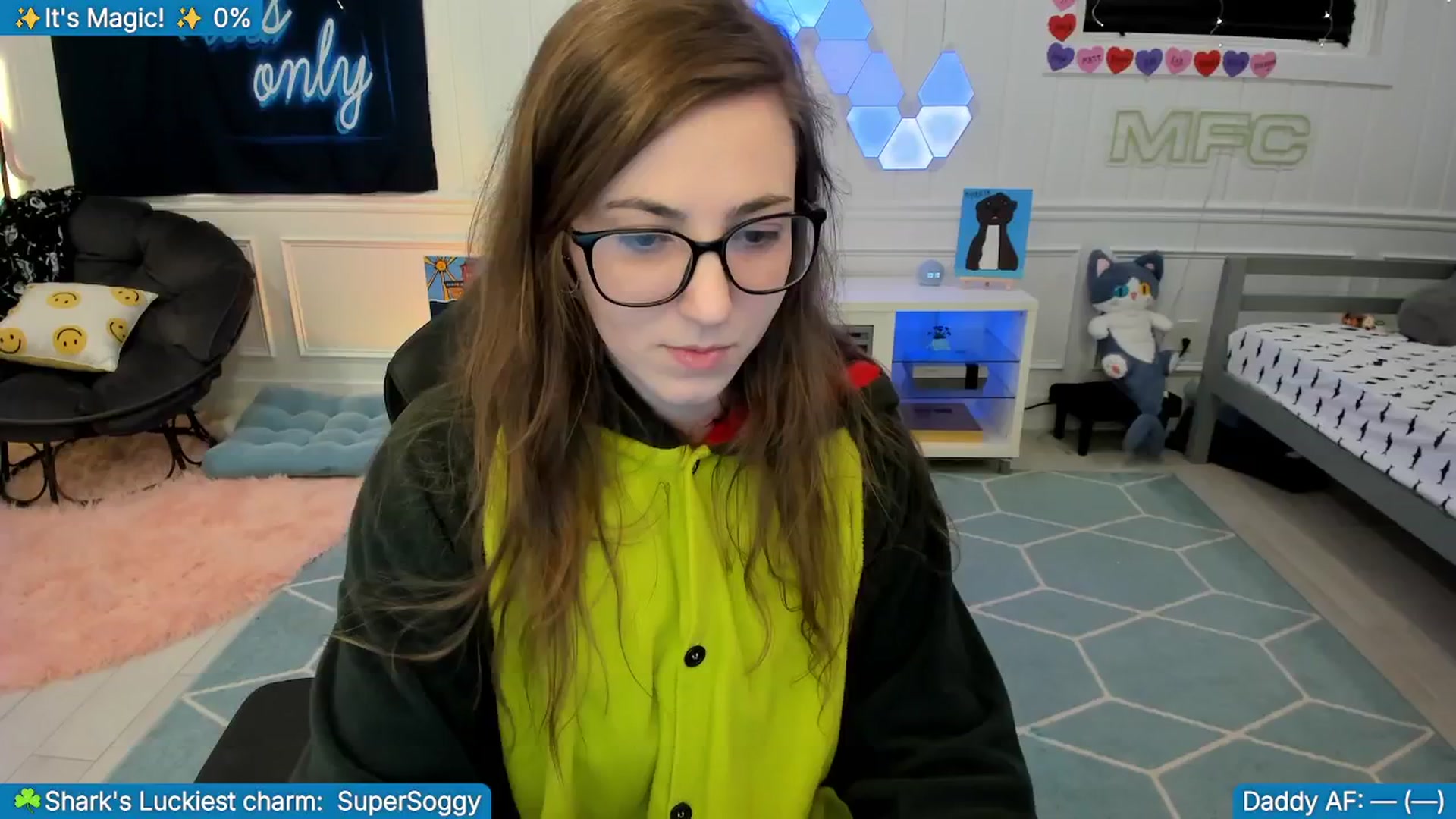 Gallery image thumbnail from TheSharkQueen's myfreecams stream on, 03/05/2026, 05:33 image 1 of 20