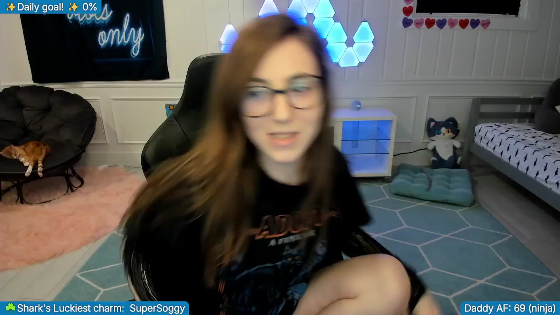 Gallery image thumbnail from TheSharkQueen's myfreecams stream on, 03/14/2026, 03:39 image 6 of 20