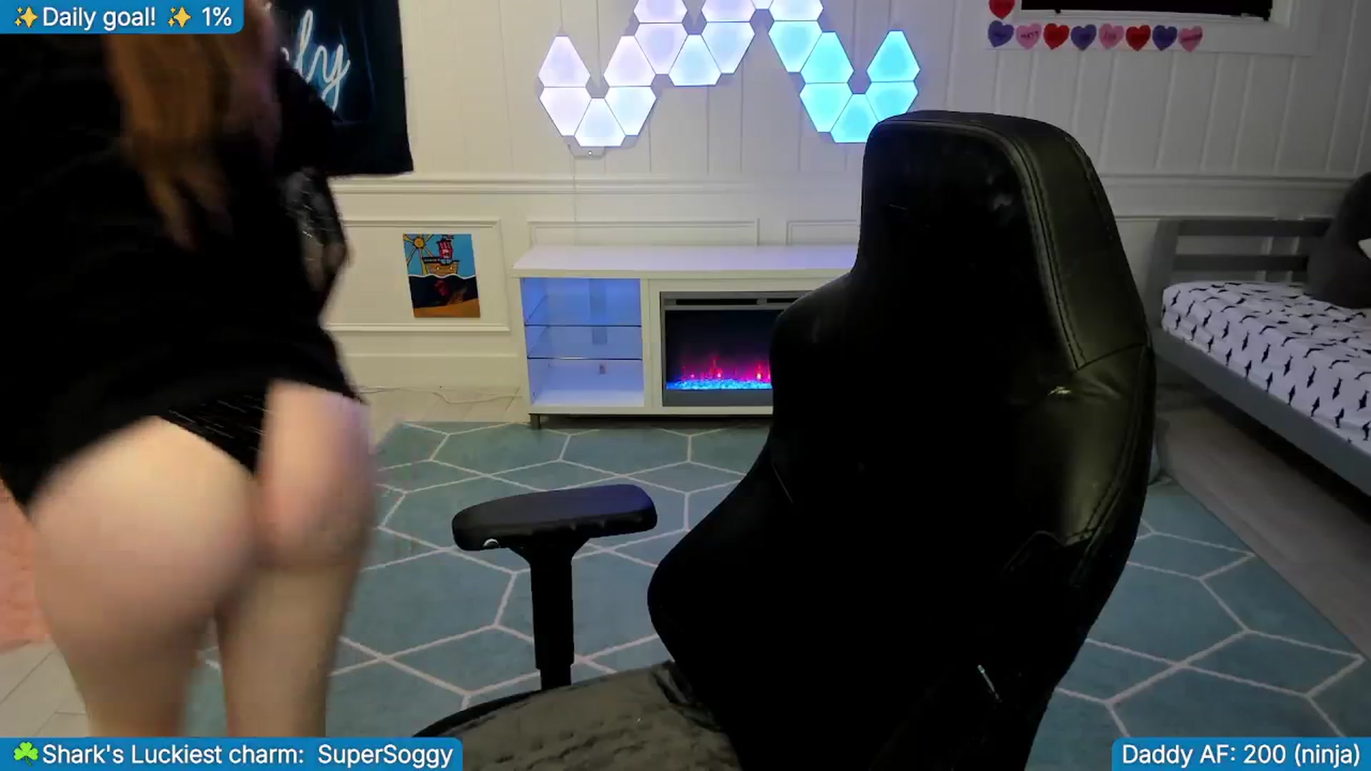 Gallery image thumbnail from TheSharkQueen's myfreecams stream on, 03/14/2026, 03:39 image 9 of 20