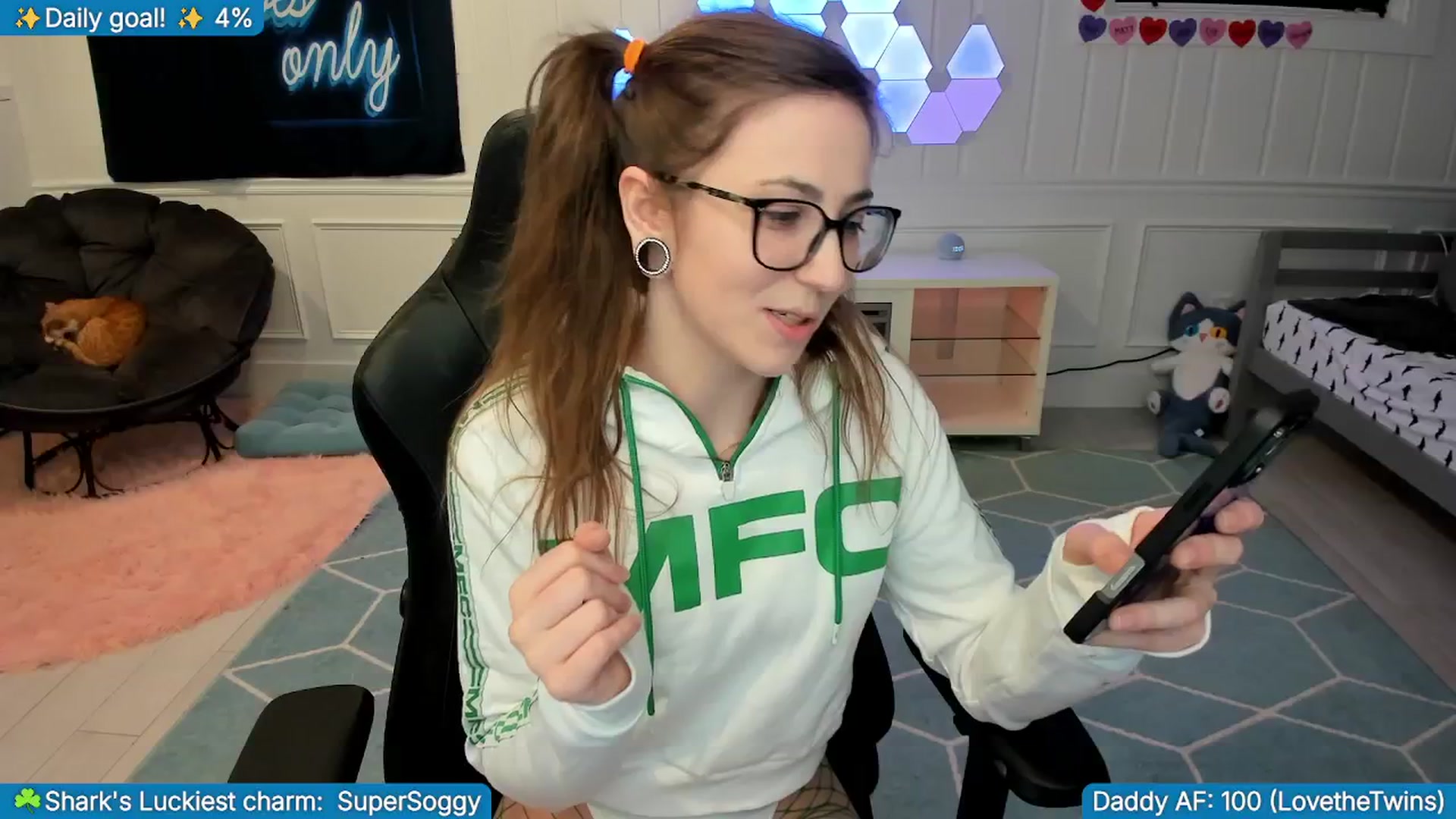 Gallery image thumbnail from TheSharkQueen's myfreecams stream on, 03/18/2026, 02:20 image 13 of 20