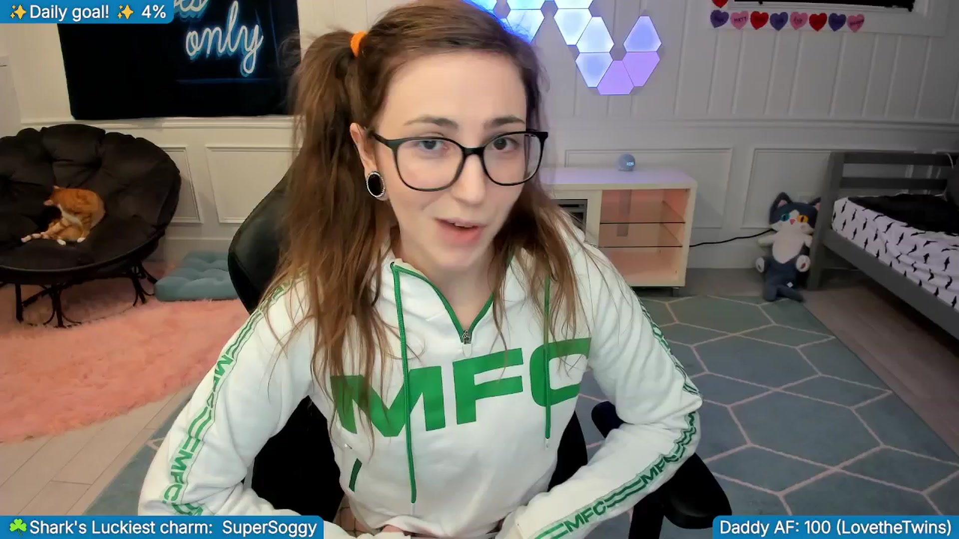 Gallery image thumbnail from TheSharkQueen's myfreecams stream on, 03/18/2026, 02:20 image 11 of 20