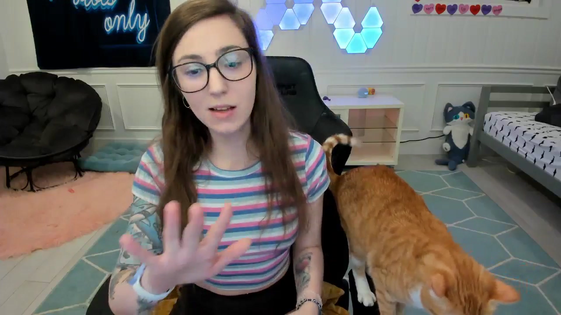 Gallery image thumbnail from TheSharkQueen's myfreecams stream on, 03/19/2026, 04:58 image 4 of 20