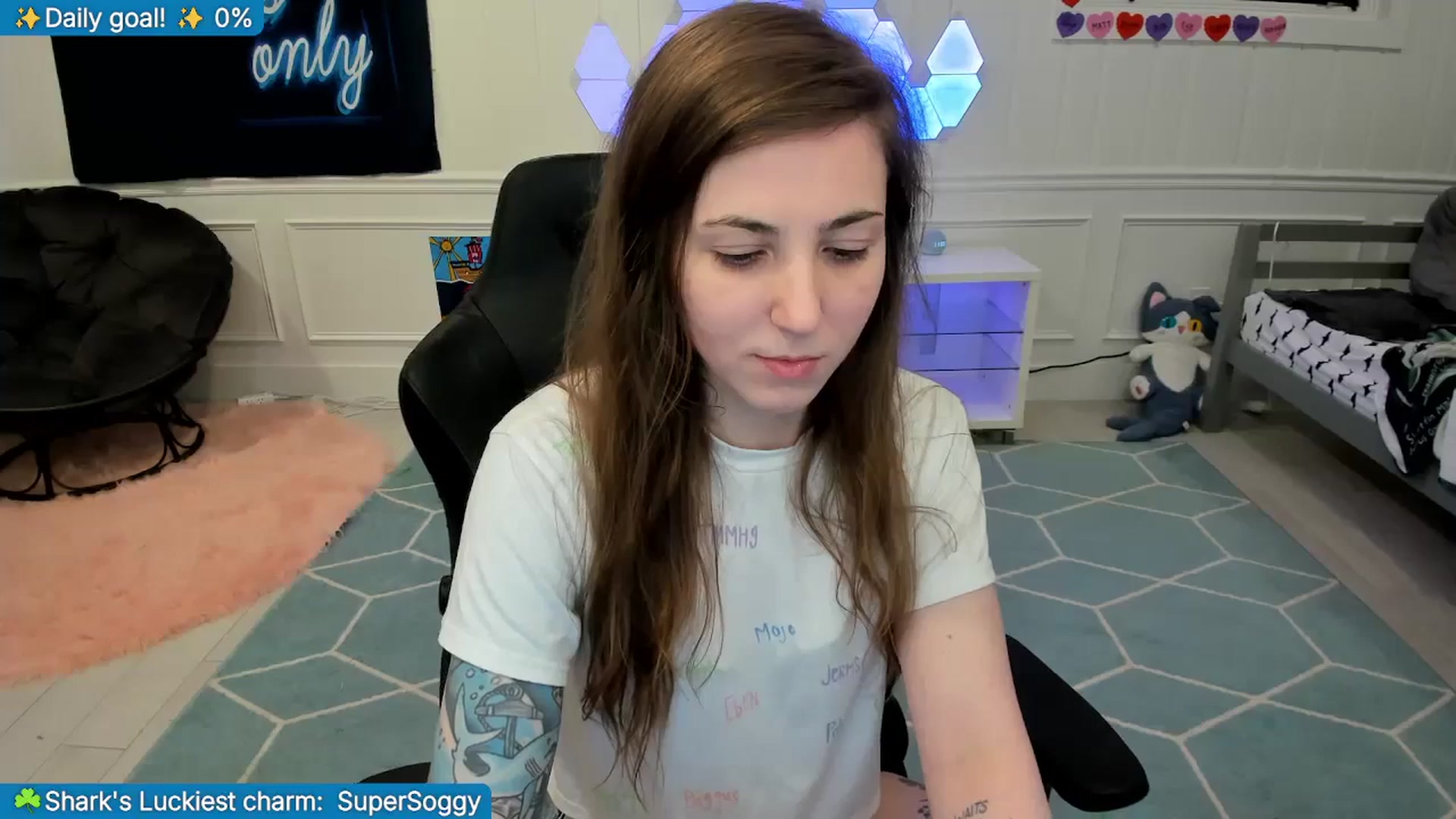 Gallery image thumbnail from TheSharkQueen's myfreecams stream on, 03/20/2026, 04:07 image 4 of 20