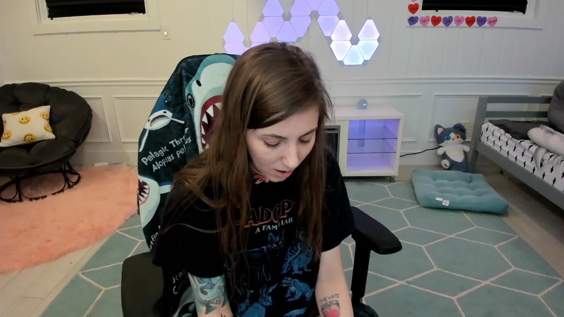 Gallery image thumbnail from TheSharkQueen's myfreecams stream on, 03/21/2026, 06:32 image 17 of 20