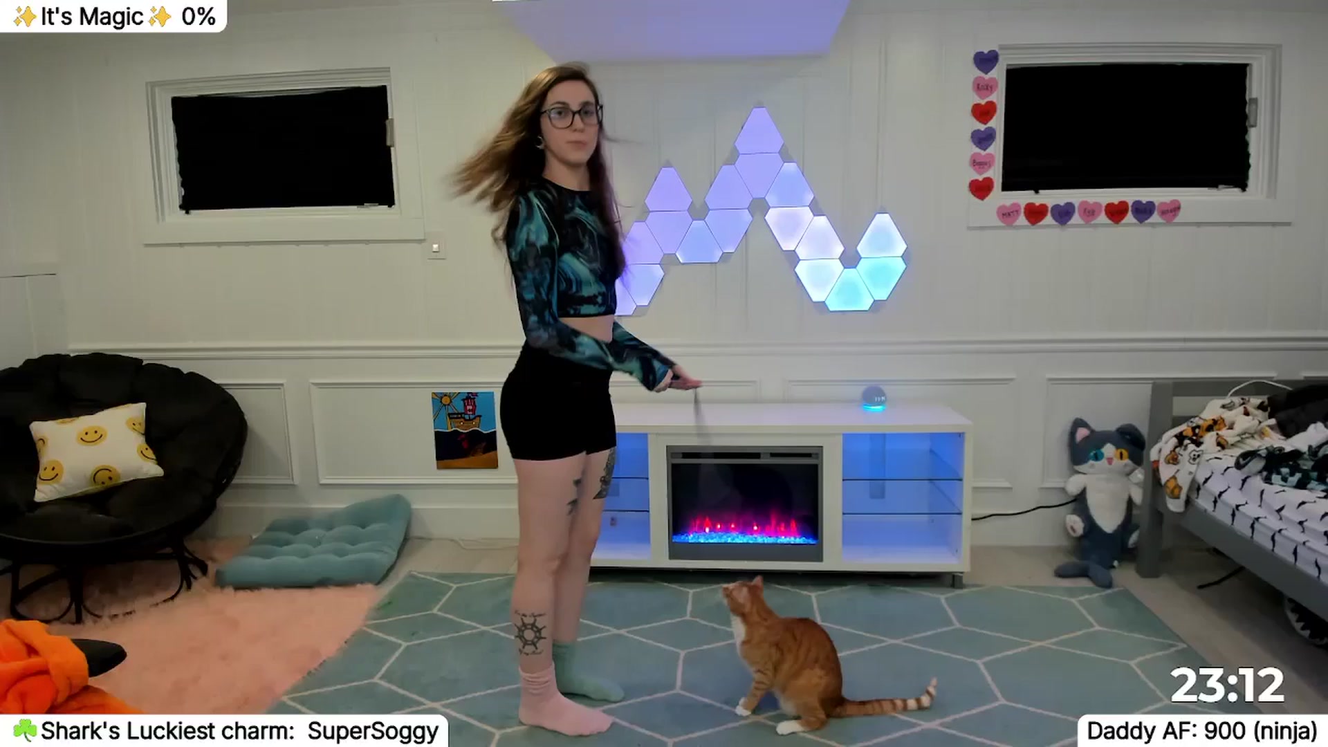 Gallery image thumbnail from TheSharkQueen's myfreecams stream on, 03/25/2026, 03:24 image 15 of 20