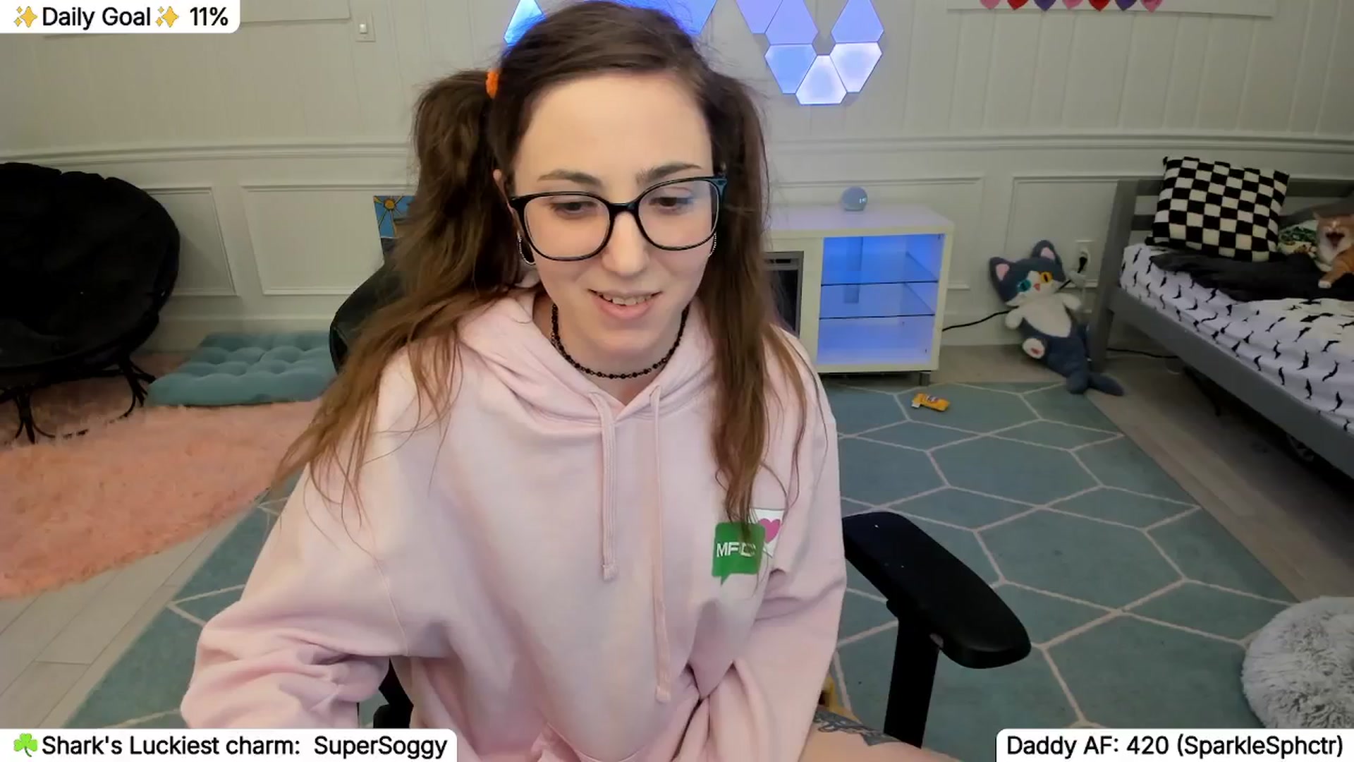 Gallery image thumbnail from TheSharkQueen's myfreecams stream on, 03/28/2026, 06:32 image 12 of 20